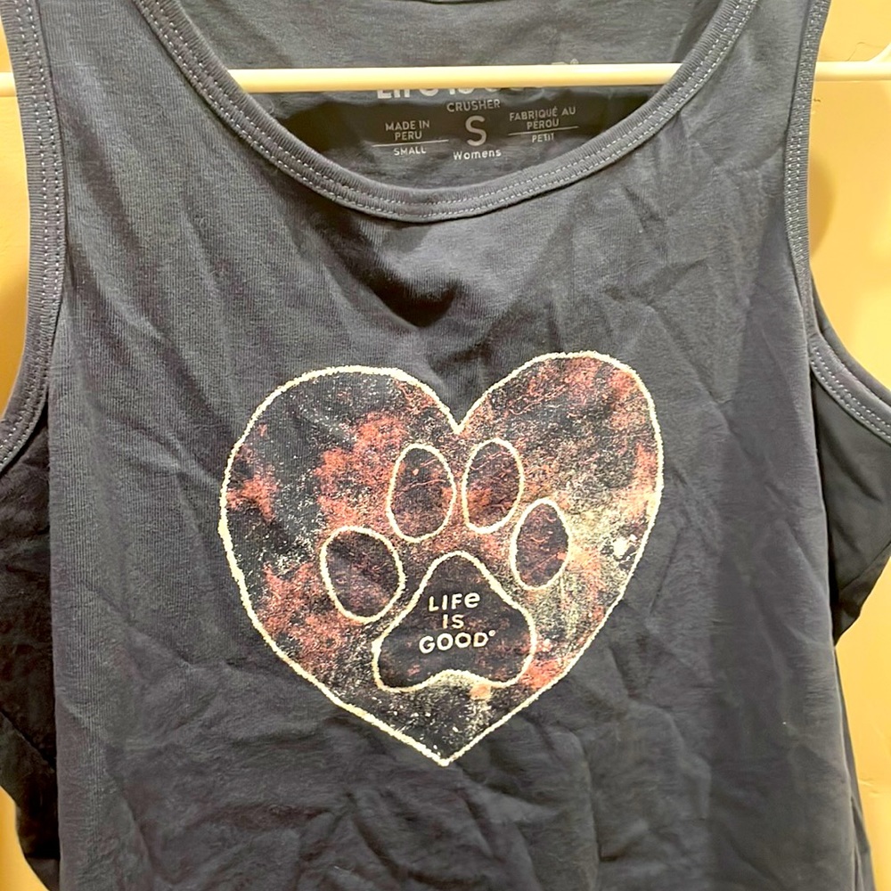 Never worn life is good tank